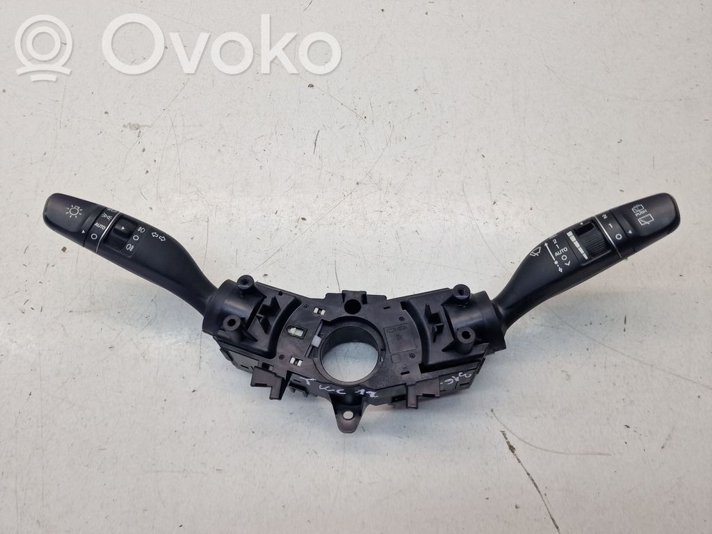 Hyundai Tucson TL Wiper turn signal indicator stalk/switch 