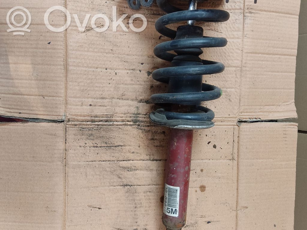 Amortyzator osi przedniej ze sprężyną   8E0413031CL,67823B5C03