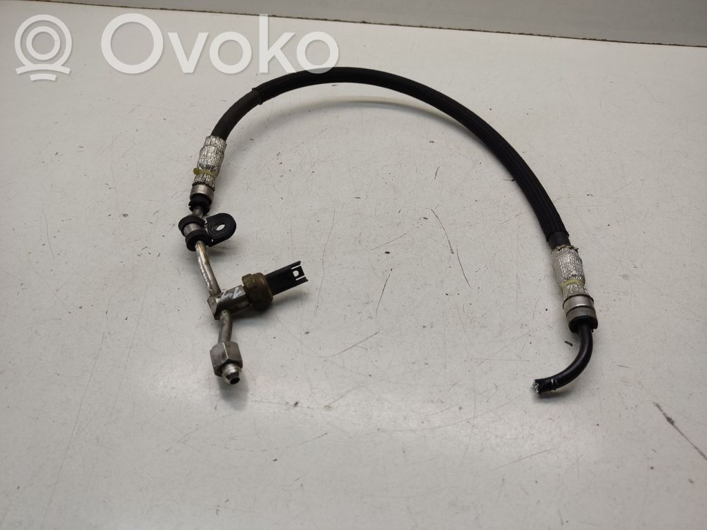 BMW 5 F10 F11 Fuel pressure regulator 