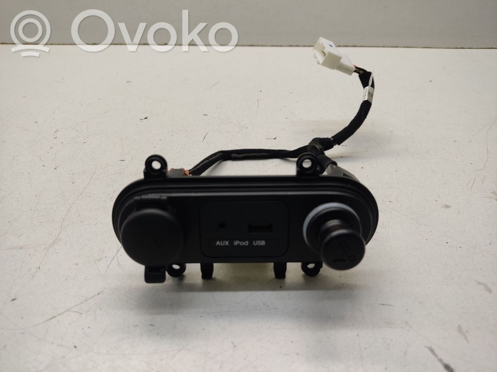KIA Optima USB socket connector 
