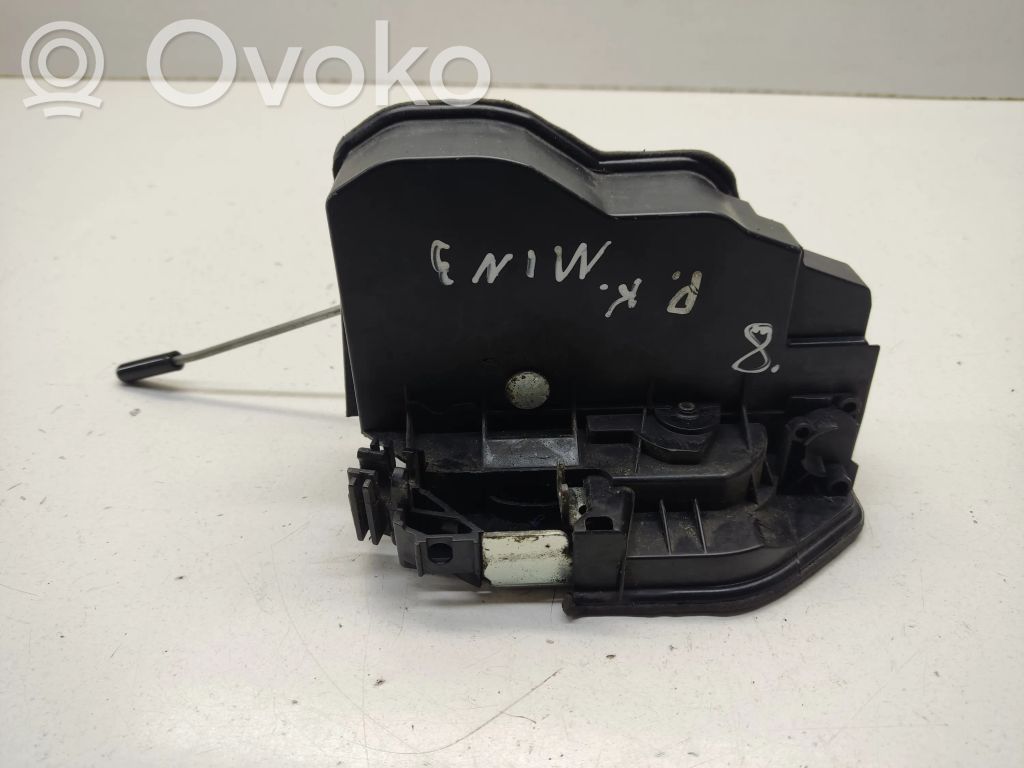 Mini Cooper Countryman R60 Front door lock 