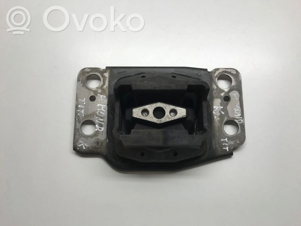 Ford Mondeo MK IV Engine mount bracket 