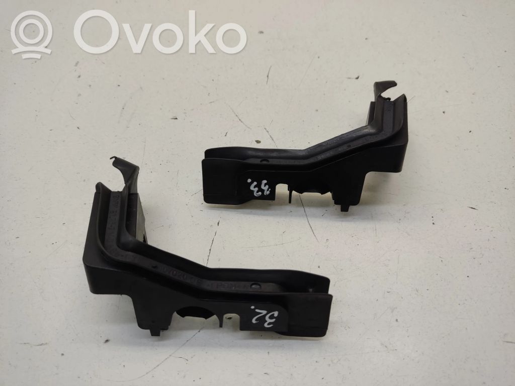 BMW 1 E81 E87 Engine compartment rubber 