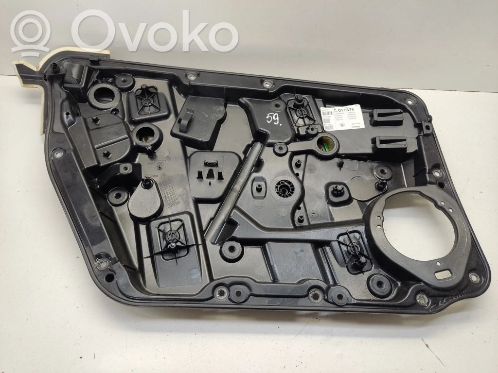 Mercedes-Benz A W176 Mechanizm podnoszenia szyby przedniej bez silnika 