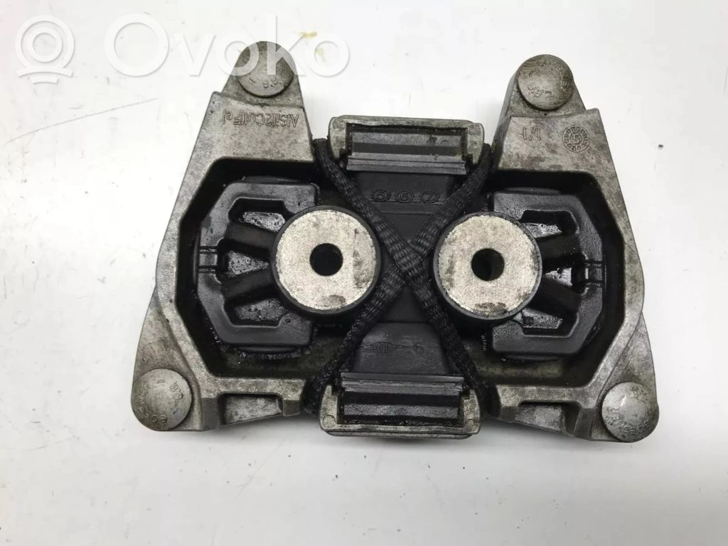 Audi A6 S6 C6 4F Gearbox mount 