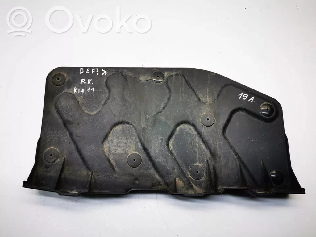 KIA Sportage Engine splash shield/under tray 