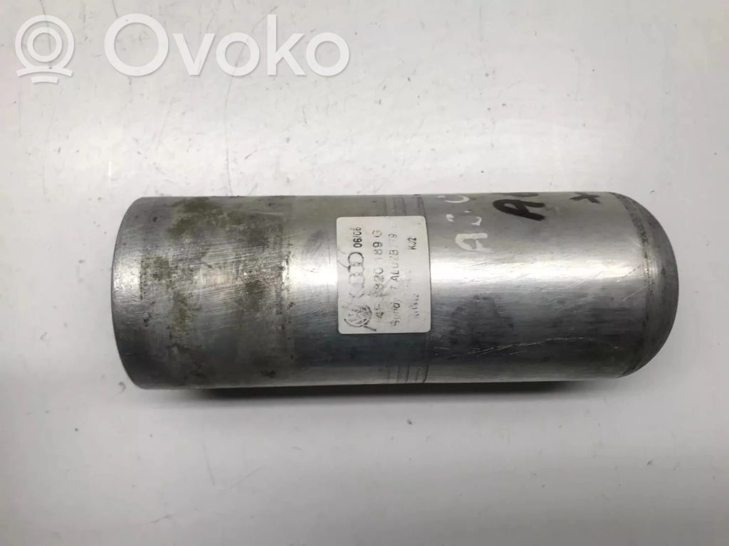 Audi A6 S6 C6 4F Ilmastointilaitteen ilmankuivain (A/C) 