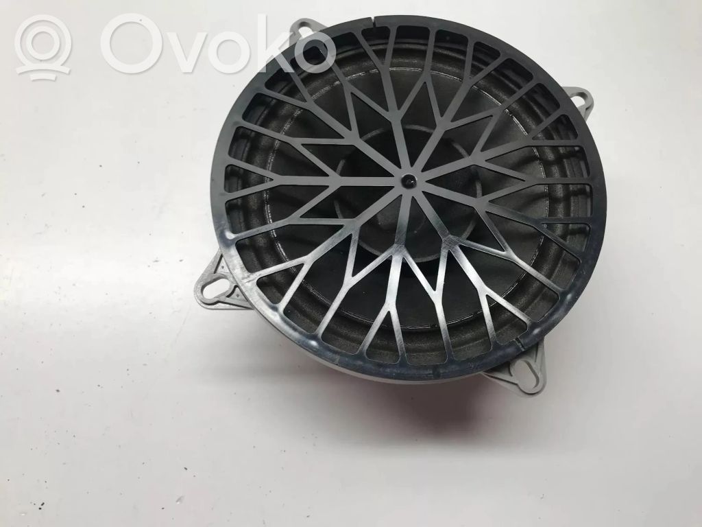 Peugeot 308 Garsiakalbis (-iai) galinėse duryse 