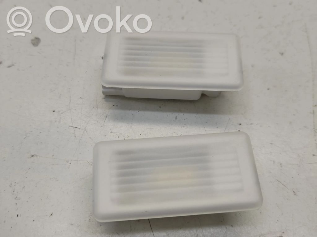 BMW 3 G20 G21 Wewnętrzna lampka bagażnika 