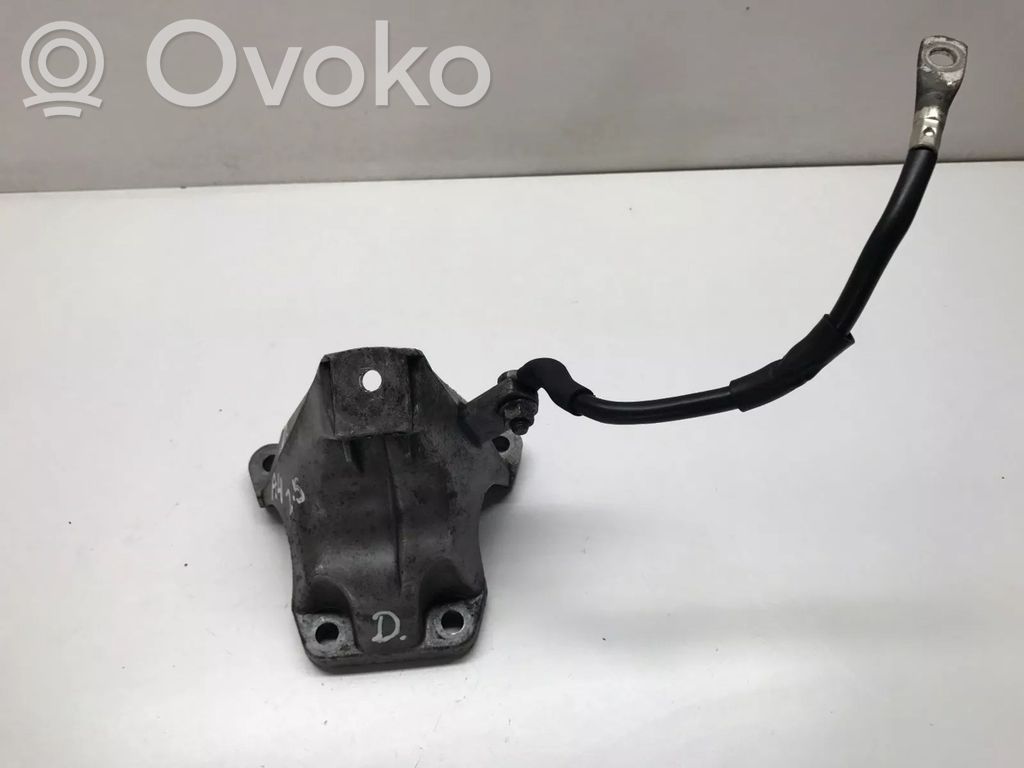 Audi A4 S4 B6 8E 8H Engine mounting bracket 