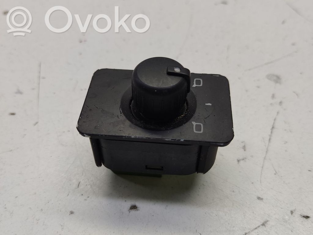 Audi A6 Allroad C5 Wing mirror switch 
