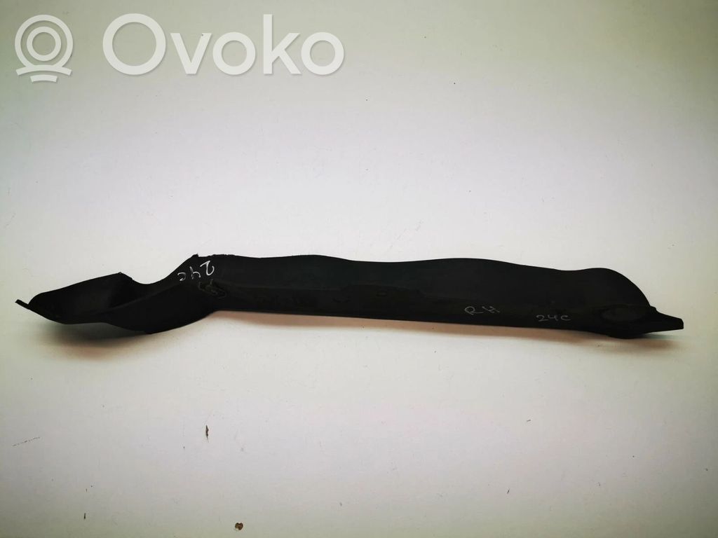 BMW 1 E81 E87 Apakšējā bampera daļa (lūpa) 