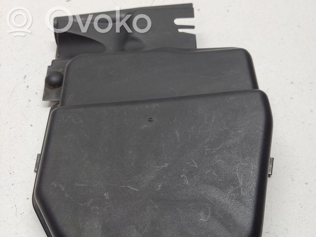 BMW 1 E82 E88 Cabin air micro filter cap 