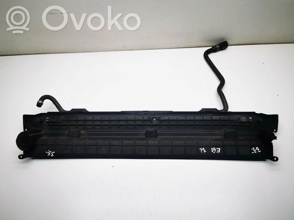 BMW 5 E60 E61 Верхняя часть панели радиаторов (телевизора) 