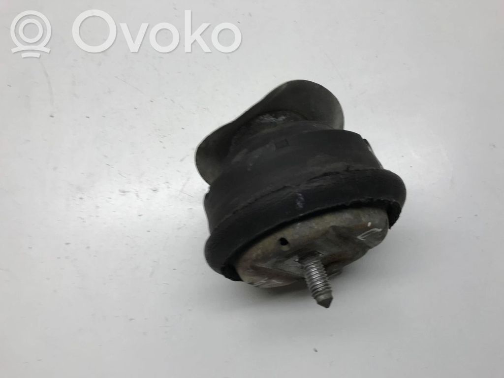 BMW Z4 E85 E86 Variklio pagalvė 