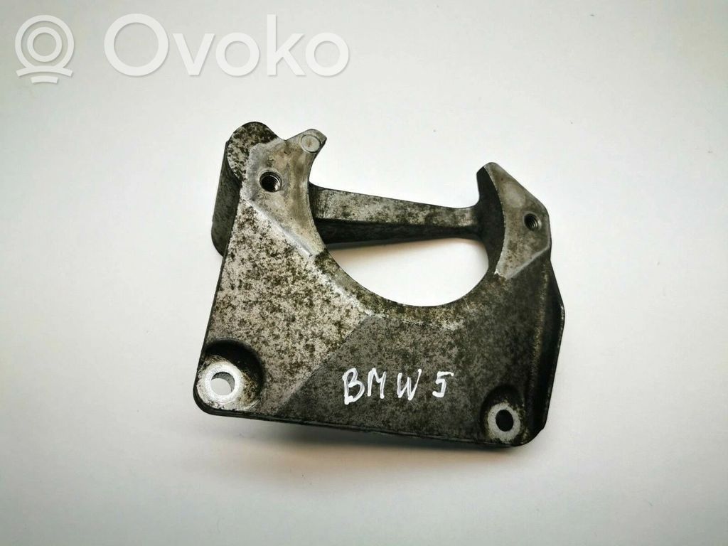 BMW 5 E60 E61 Engine mounting bracket 