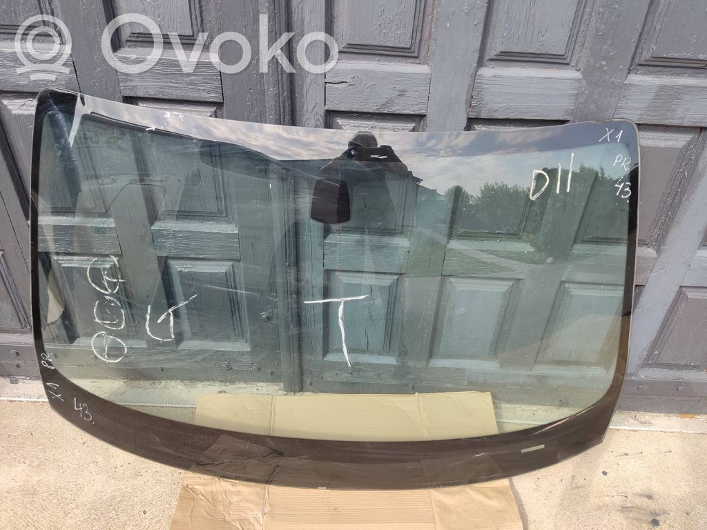Front windscreen/windshield window   43R010242,DOT459AS1M848