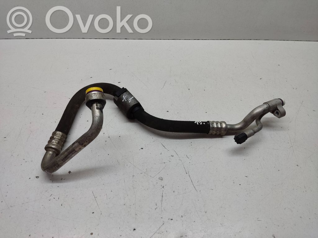 BMW X1 E84 Ilmastointilaitteen putki (A/C) 
