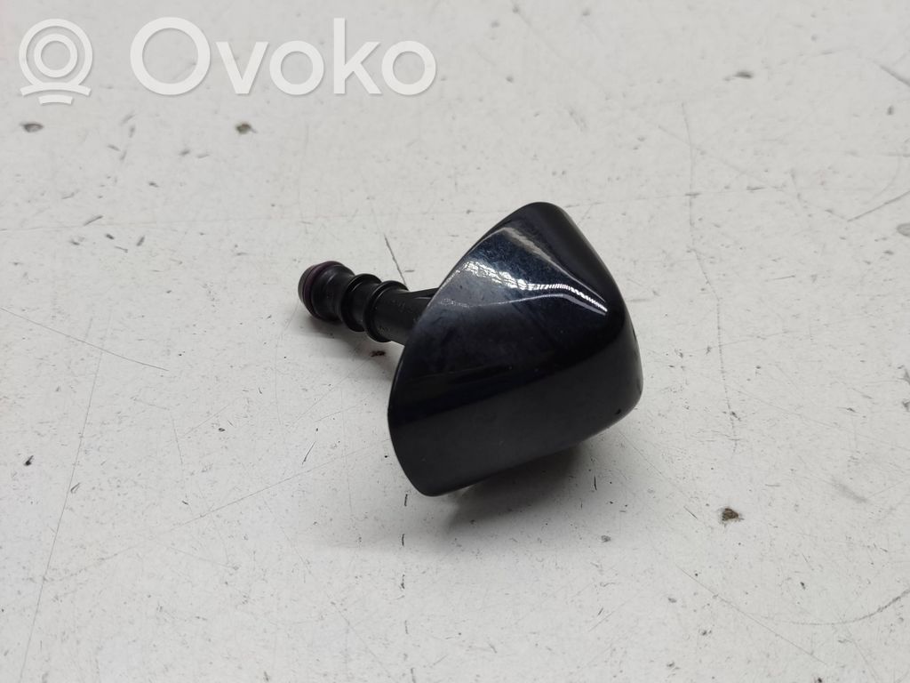 BMW 1 E81 E87 Windshield washer spray nozzle 