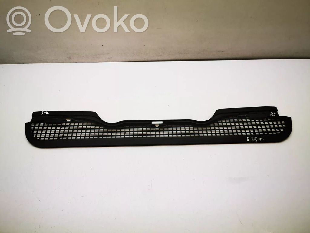 BMW 3 E36 Loga gaisa režģis 