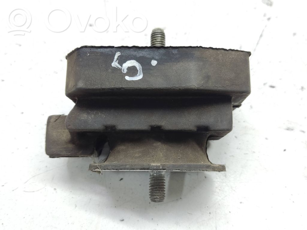 BMW 5 E60 E61 Gearbox mounting bracket 