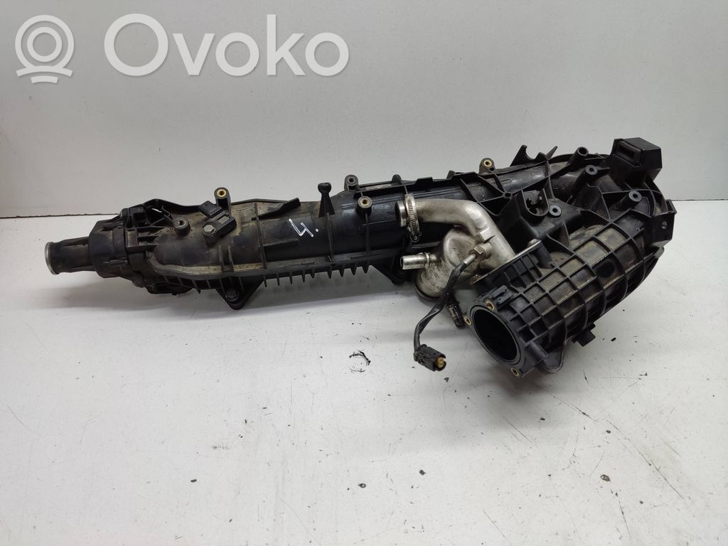 BMW X5 E70 Kolektorius įsiurbimo 