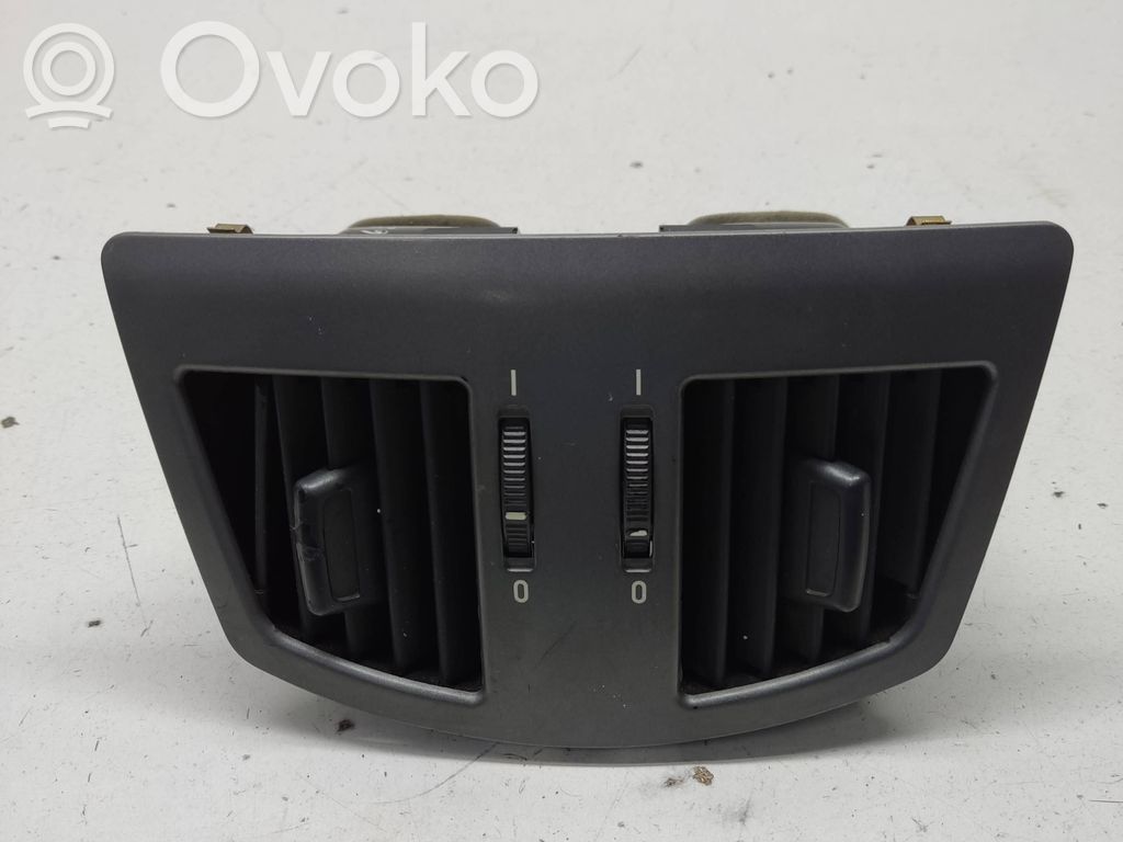 BMW 7 E65 E66 Oro grotelės gale 