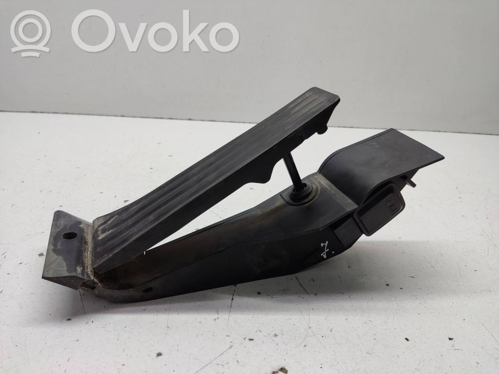 BMW 7 E65 E66 Accelerator throttle pedal 