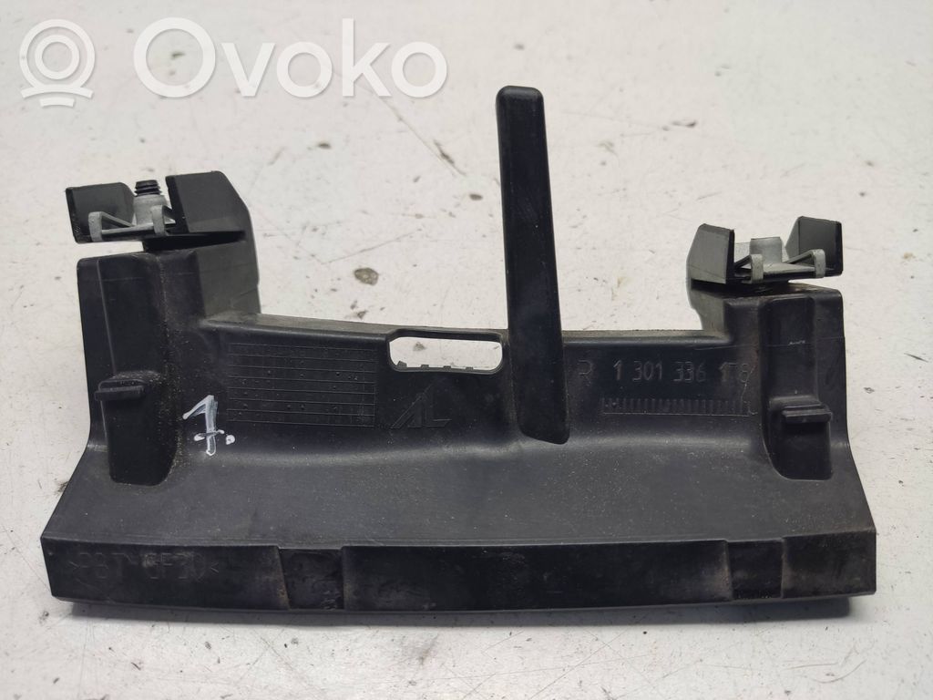 BMW 2 F45 Headlight/headlamp mounting bracket 