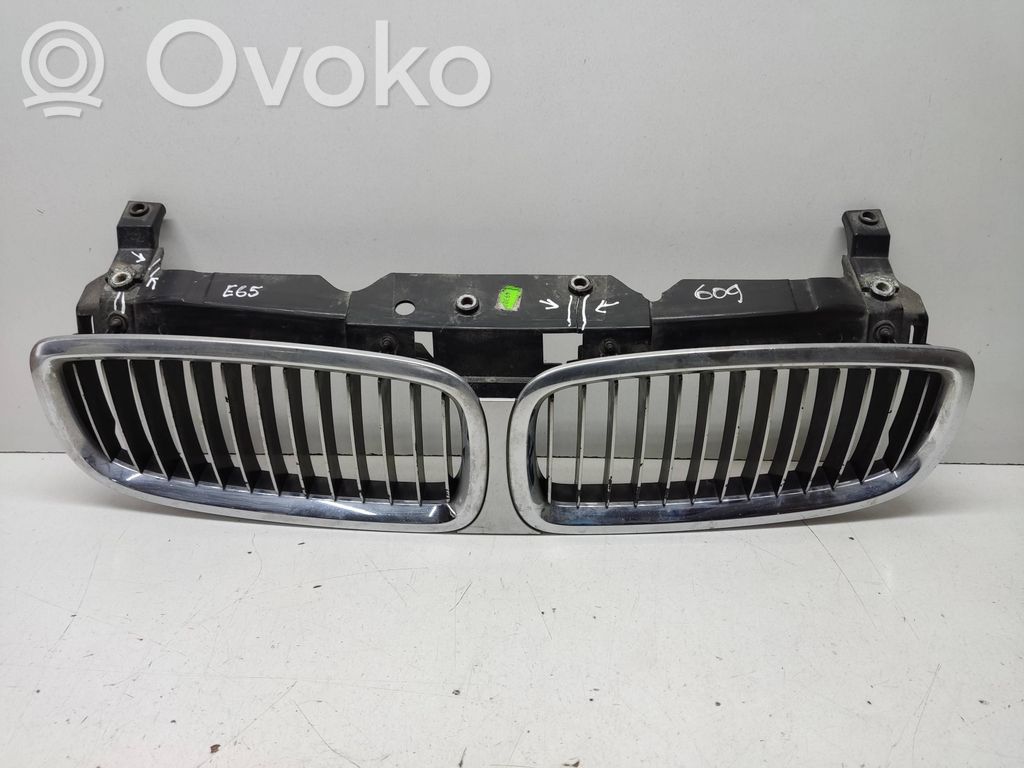 BMW 7 E65 E66 Front bumper upper radiator grill 