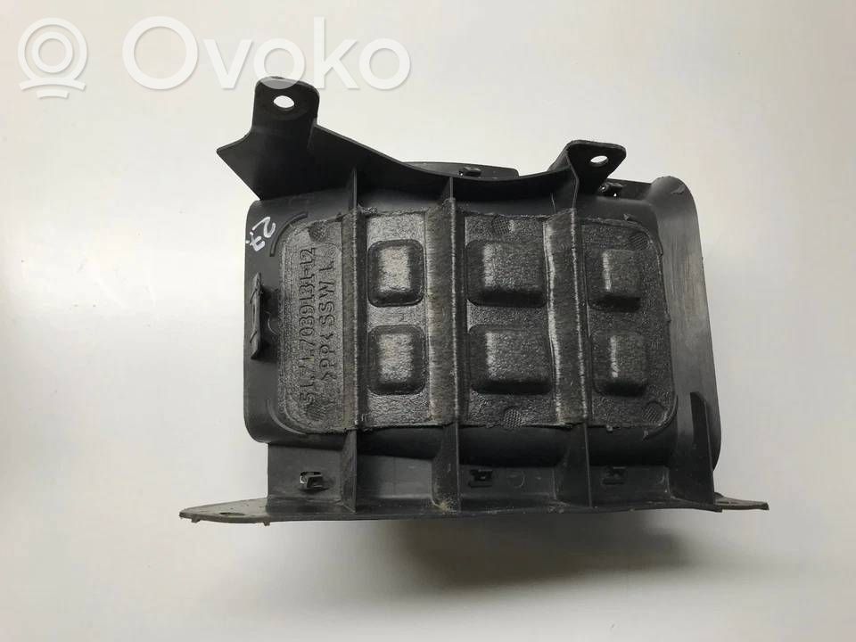 BMW 5 E60 E61 Ilmanoton kanavan osa 