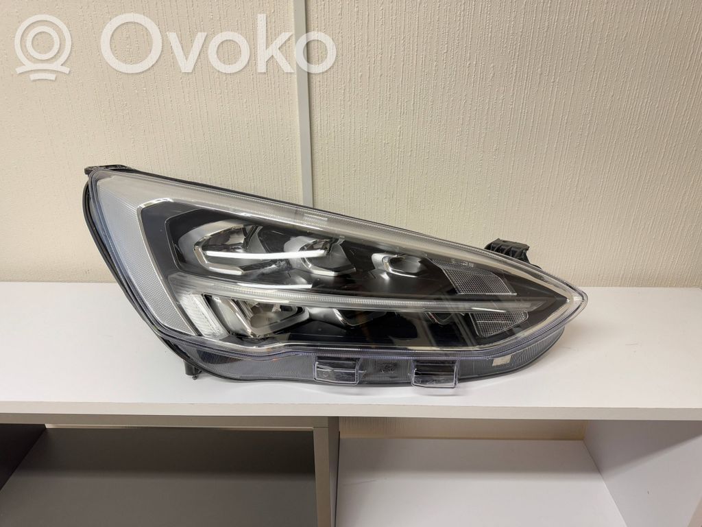 Ford Focus Headlight/headlamp 