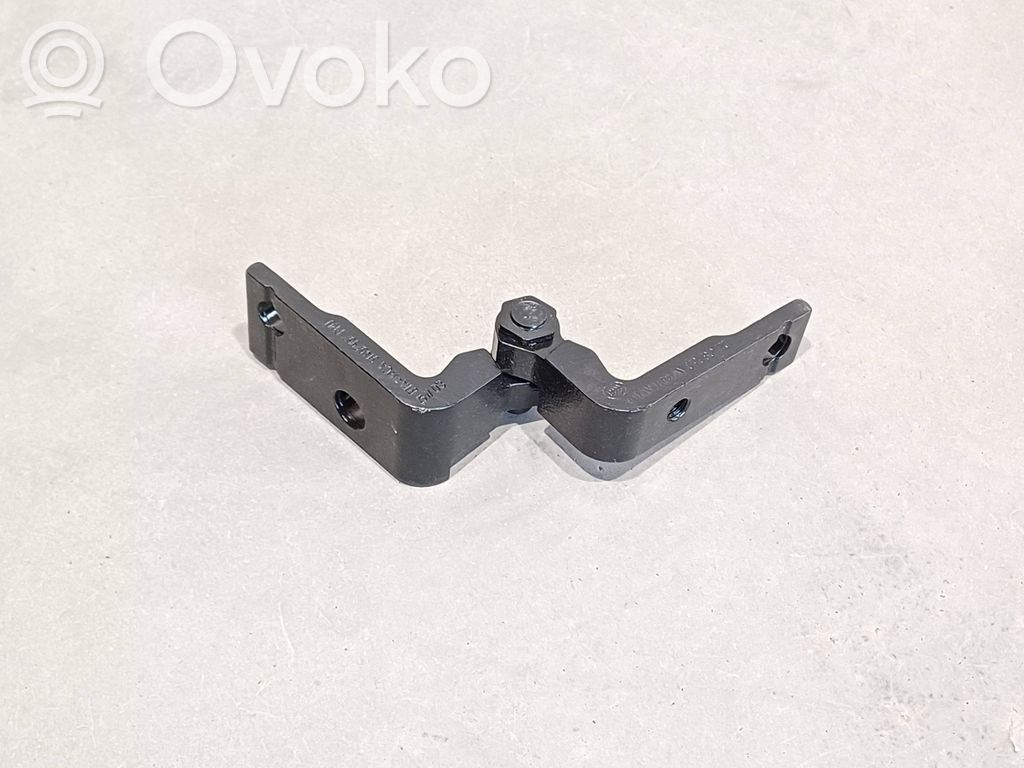 Volvo V60 Front door upper hinge 