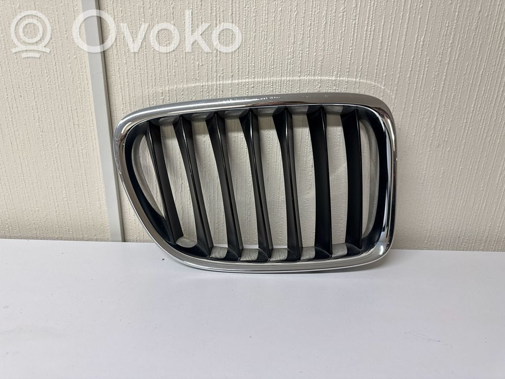 Front bumper upper radiator grill   51112993306,2993306
