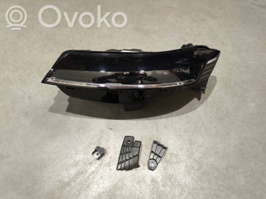 Headlight/headlamp   260605490R,260555036R