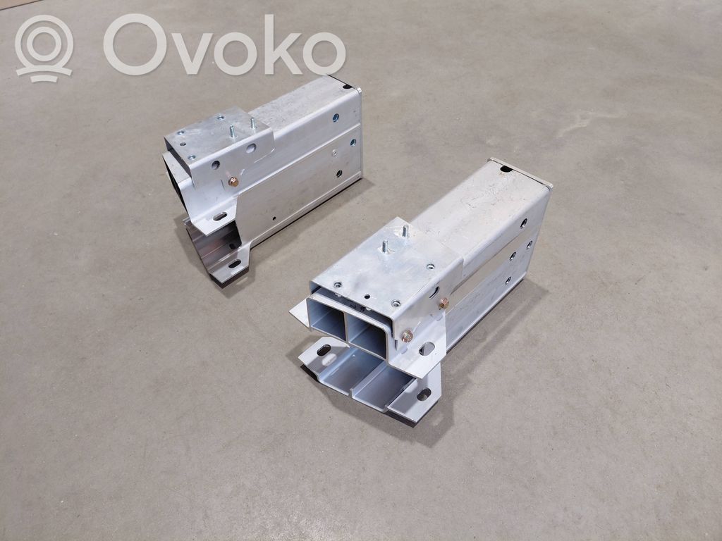 Volvo XC90 Priekinis amortizatorius bamperio 