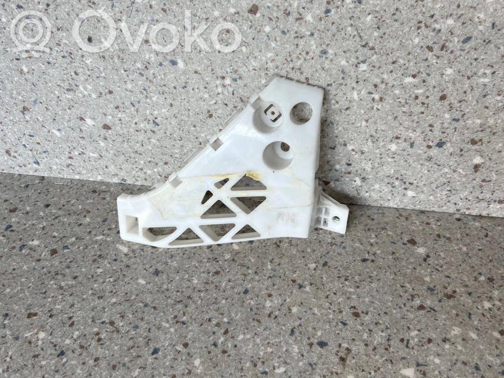 Mazda 5 Front bumper mounting bracket 