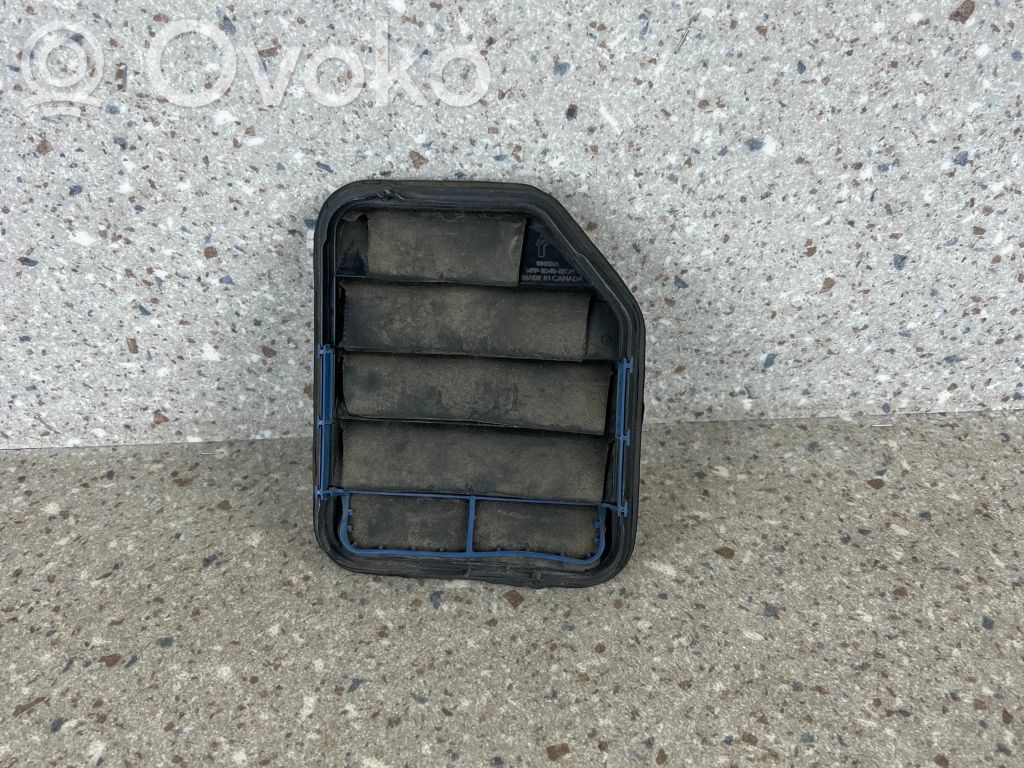 Quarter panel pressure vent   FT4BB280B62