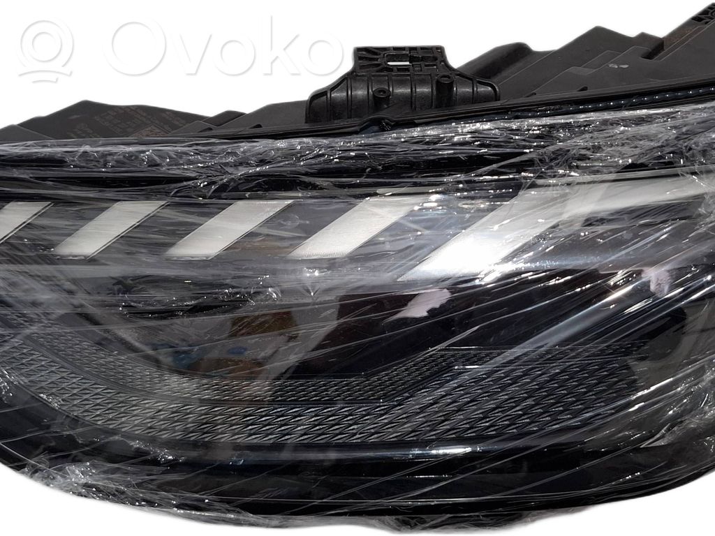 Audi A4 S4 B9 Scheinwerfer 
