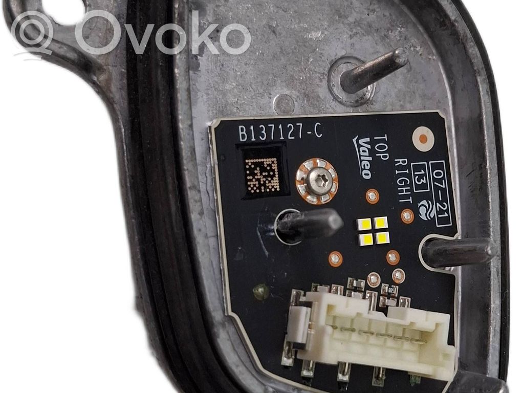 Volkswagen Golf VIII Moduł sterujący statecznikiem LED 