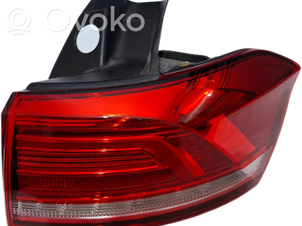 Volkswagen PASSAT B8 Lampă spate în caroserie 