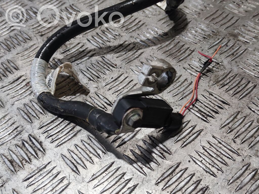 Jeep Grand Cherokee Maakaapeli, akku 