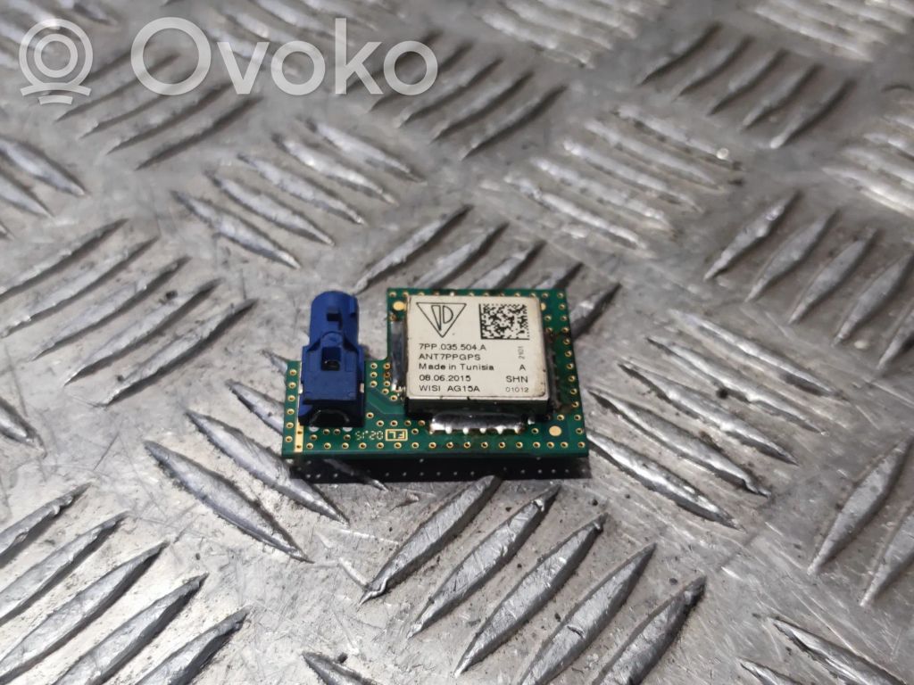 Porsche Macan (95B) Aerial GPS antenna 