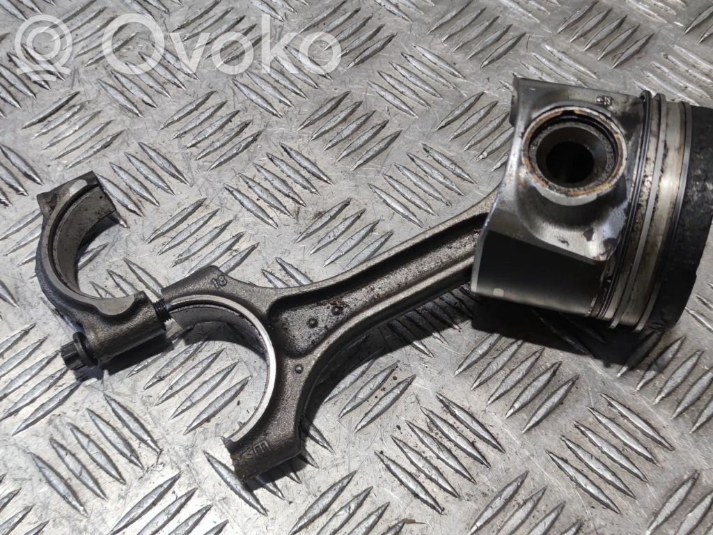 Volvo V50 Piston with connecting rod 