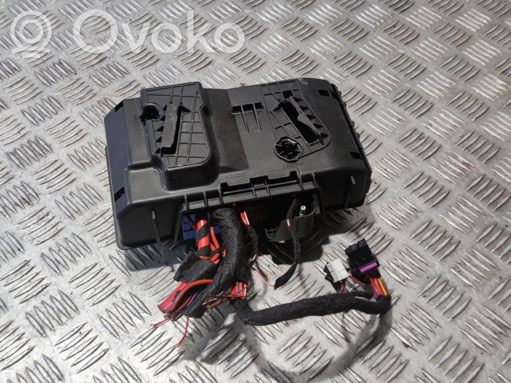 Mercedes-Benz GLC C253 Fuse box cover 