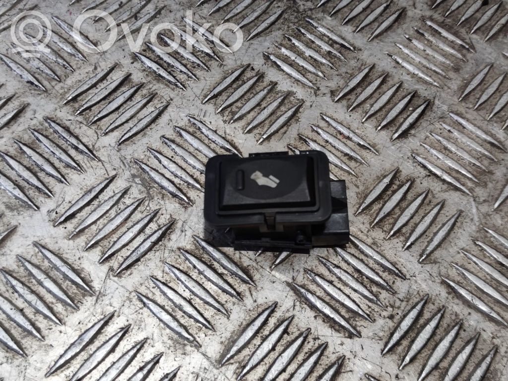 Dodge RAM 1500 DS Brake pedal sensor switch 