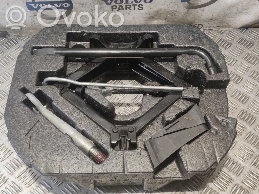 Jaguar XF X250 Tool box 