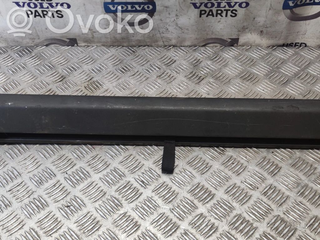 Volvo V60 Tinklelis 