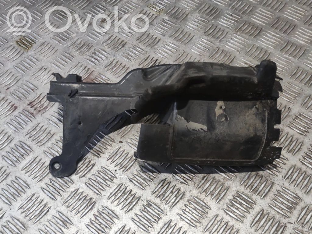 Volvo S60 Moldura del radiador 