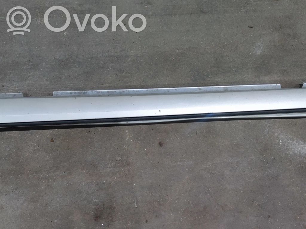 Volvo V60 Slenkstis 